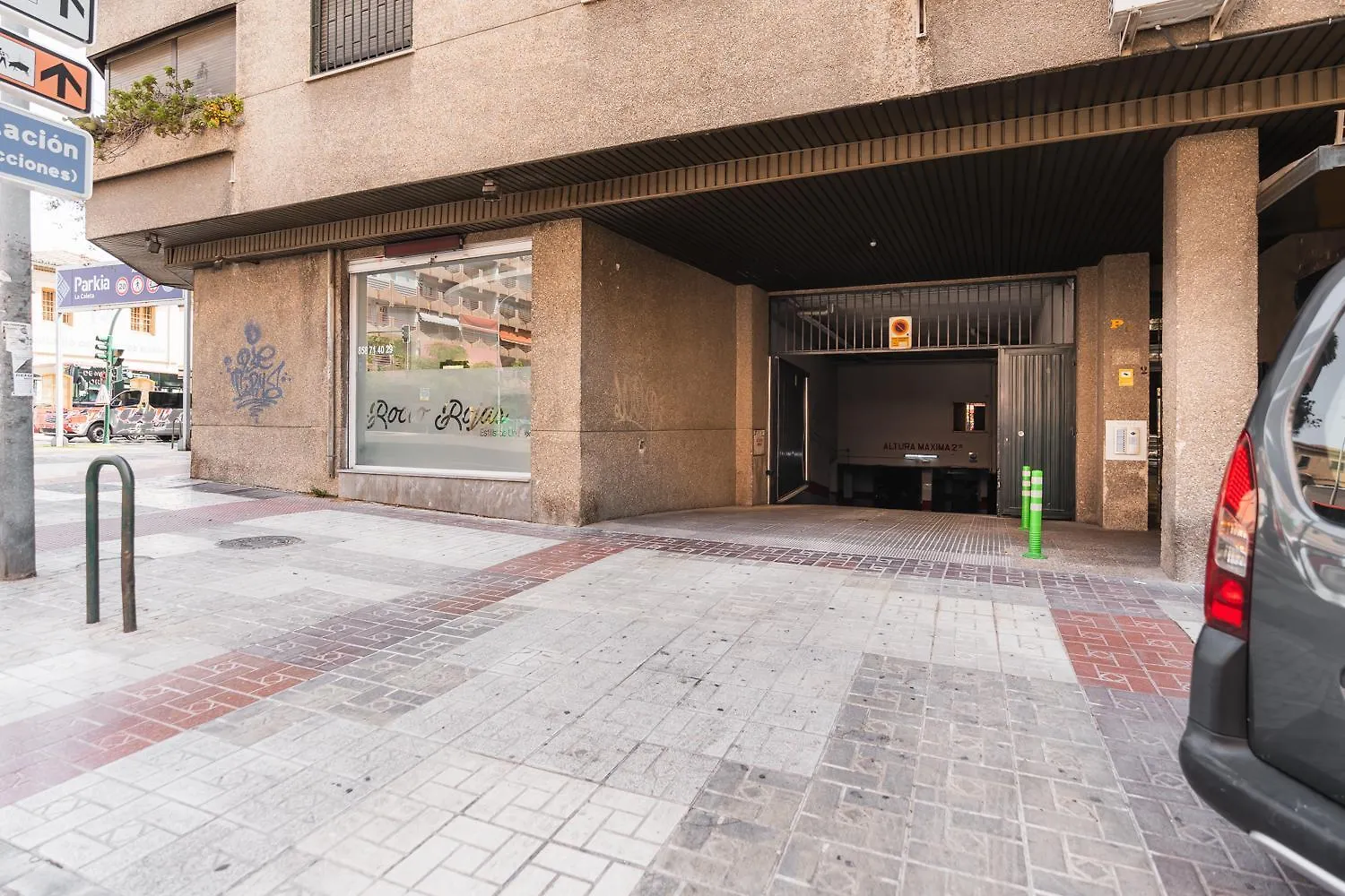 Avenida Del Sur Con Parking Apartment Granada